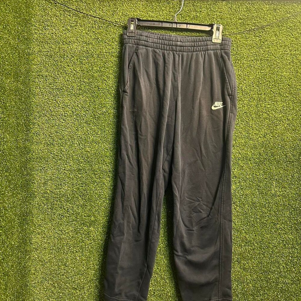 Nike Men's Navy and Black Joggers-tracksuits